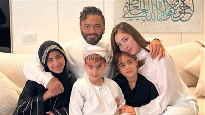 مرض ابن تامر حسني يدفع الفنان للرد على الانتقادات عبر وسائل التواصل
