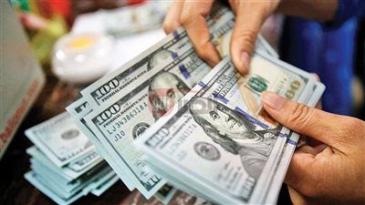 ارتفاع سعر الدولار اليوم مقابل الجنيه.. هل يشهد السوق موجة غلاء جديدة؟