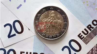 سعر اليورو اليوم الثلاثاء 8-7-2025.. تراجع واستقرار في البنوك المصرية